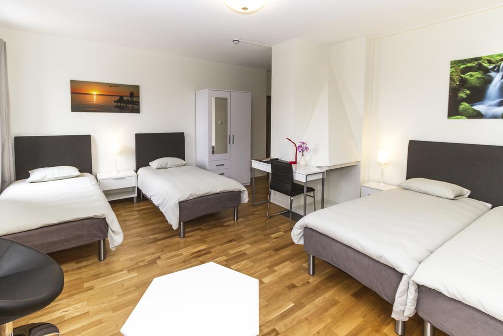 Hotell Linden เอิสเตอร์ซุนด์ ภายนอก รูปภาพ